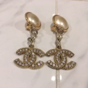 Vintage Chanel Drop earrings